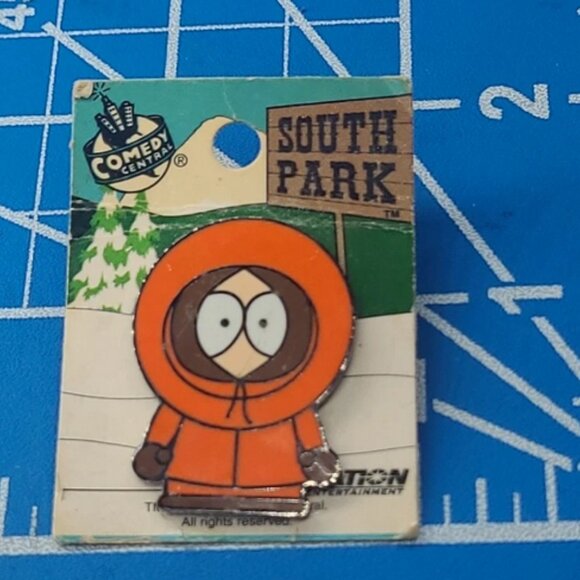RARE VINTAGE 1998 SOUTH PARK ENAMEL PIN KENNY MCCORMICK COMEDY CENTRAL NEW - Picture 4 of 5